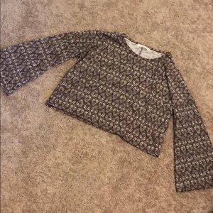 Long sleeve cropped top